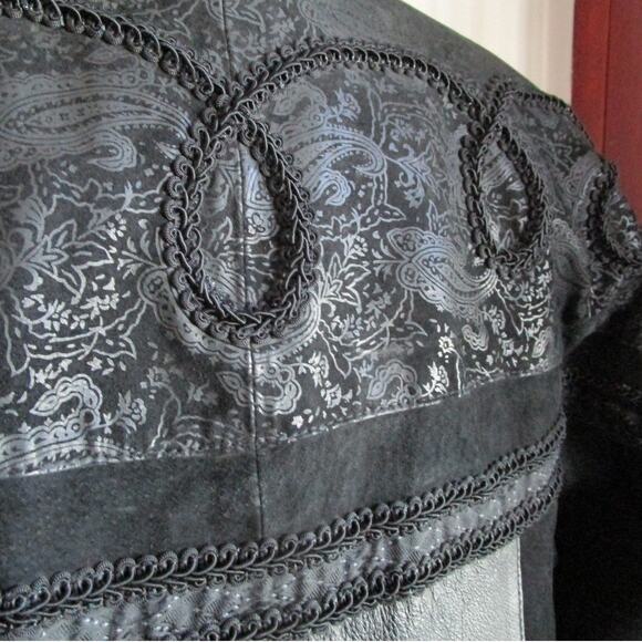 Vintage 80s/90s Wilsons Leather Maxi Trench Coat Embossed Paisley Braid Trim - Picture 8 of 17